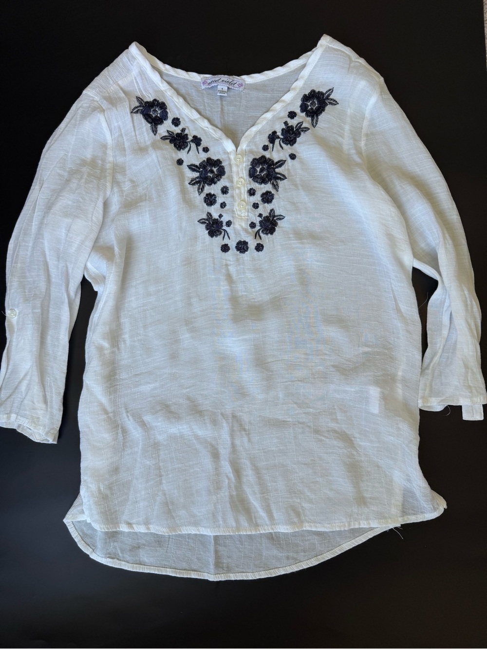 White Embroidered V-Neck Tunic Top with Navy Floral Detail